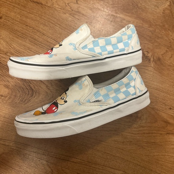Disney Vans Women’s 50th Anniversary Shoes - Picture 9 of 12